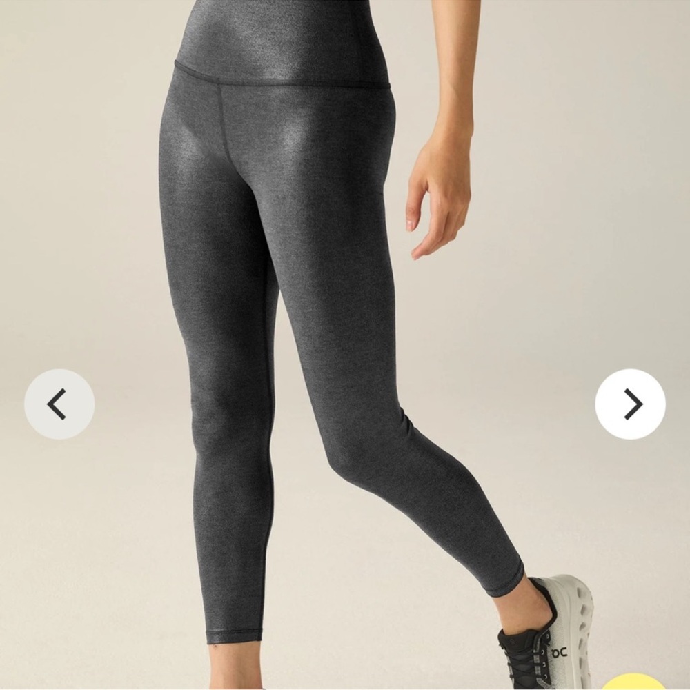 NWT Beyond Yoga Black High-Waisted Leggings